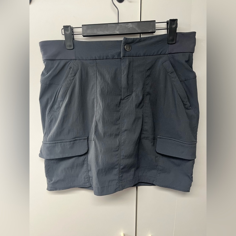Athleta Skort in Dark Gray